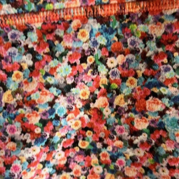 Flowered lululemon shorts - Picture 2 of 3